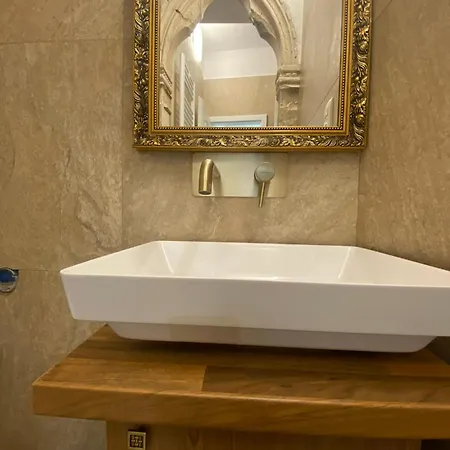 Lägenhet Diokletian's Golden Nest *