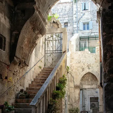 Diokletian's Golden Nest