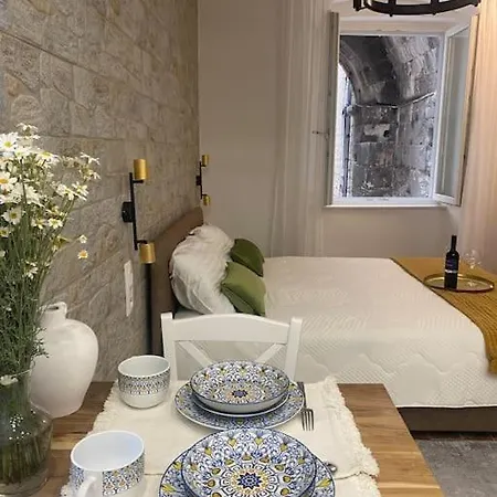 Apartment Diokletian's Golden Nest Split
