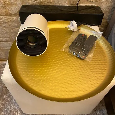 Diokletian's Golden Nest Apartment *