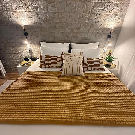 Diokletian's Golden Nest *