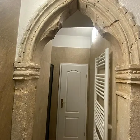 Diokletian's Golden Nest *